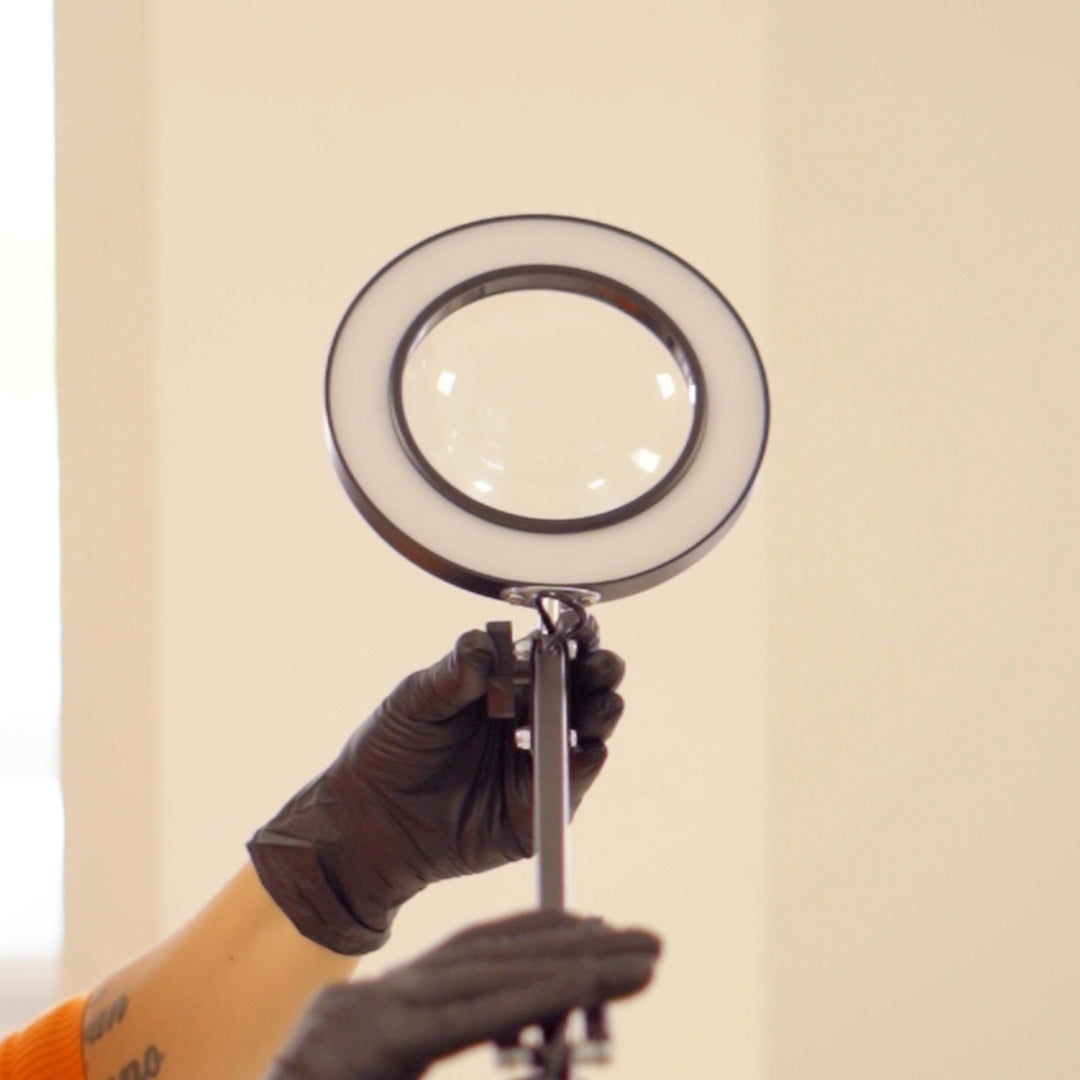 Zoom It! – LED Desk Lamp JN