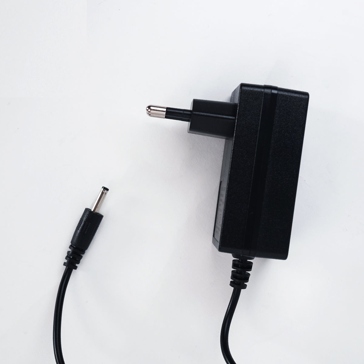 UV/LED Lamp with Battery – Recharge (54W)