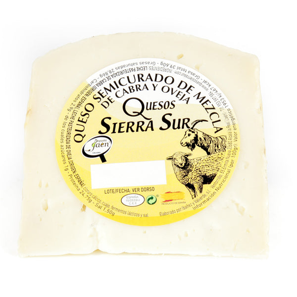 Semi-cured mixed cheese, wedge 1/8