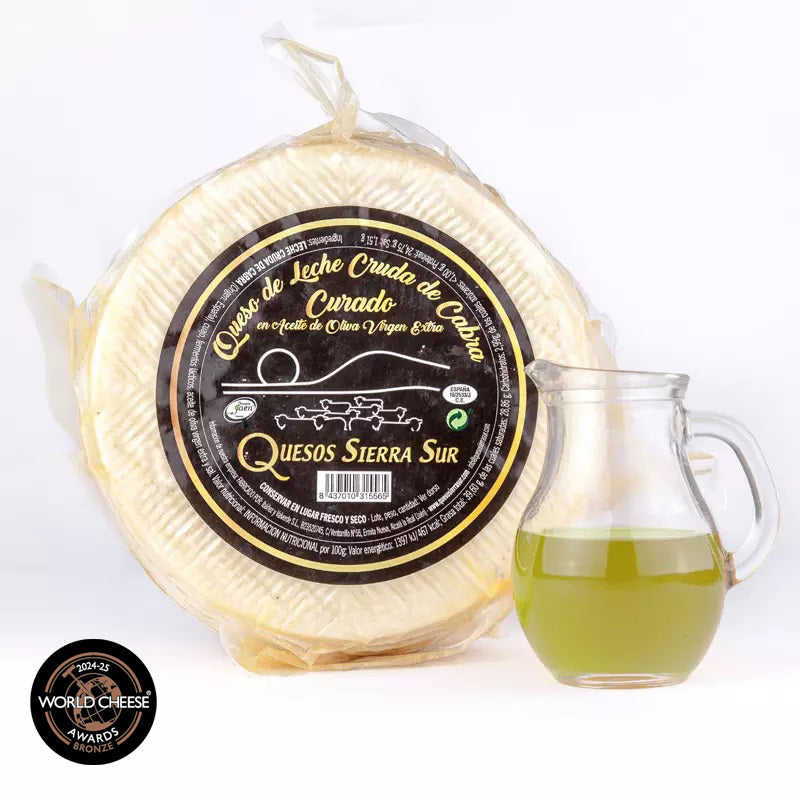 Queso curado de cabra de leche cruda en AOVE  Grande