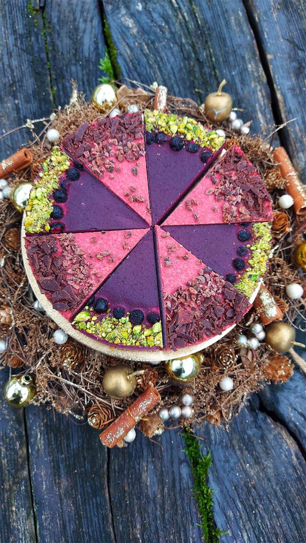 Raw cake with EKO certification - DUO MIX - blueberry and strawberry/chocolate (small/8 pieces/diameter-18)