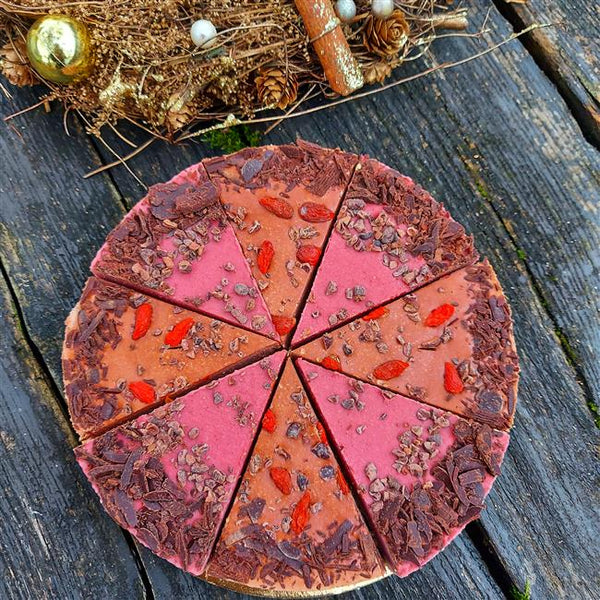 Raw cake with EKO certification - DUO MIX - chocolate and strawberry/chocolate (small/8 pieces/diameter-18)