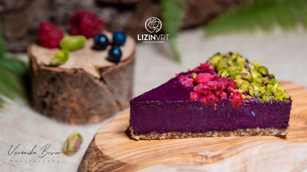 EKO PRESNA TORTA - gozdna borovnica / ORGANIC RAW CAKE - forest blueberry