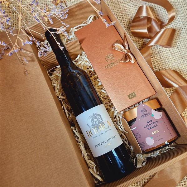 DARILNI-PAKET-VINO-COKOLADA-RUMENI-MUŠKAT