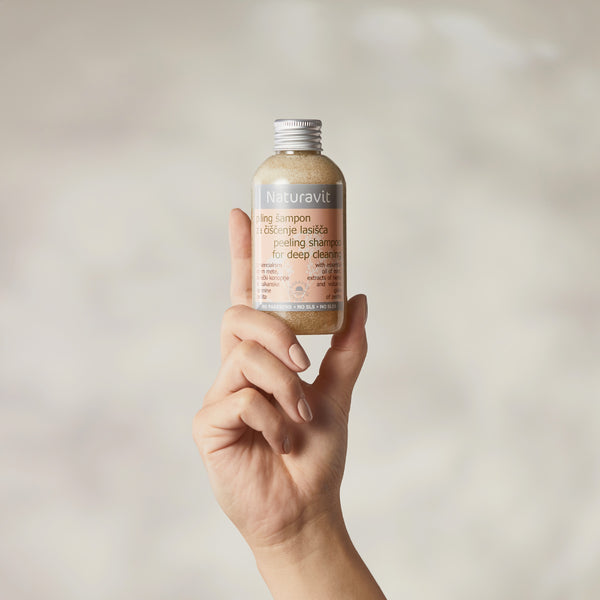 Champú Exfoliante para la Limpieza del Cuero Cabelludo