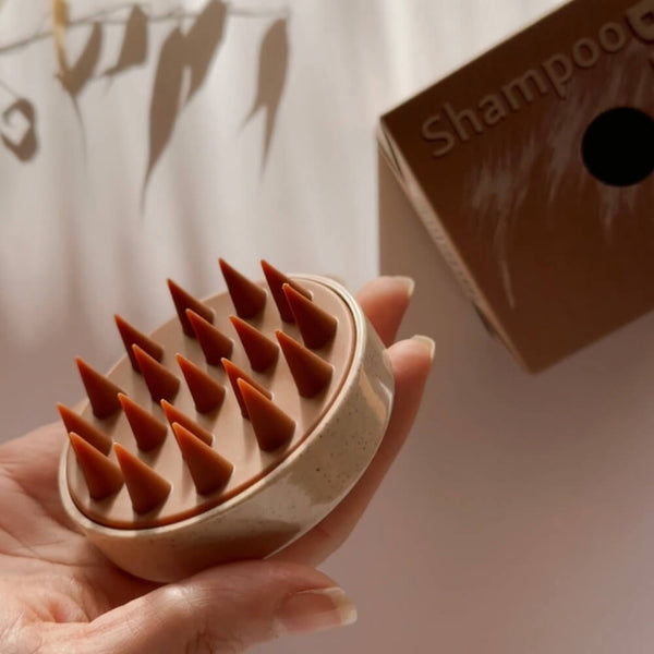 Cepillo de Champú Masaje Naturavit – cepillo de silicona para masaje del cuero cabelludo y promoción del crecimiento del cabello