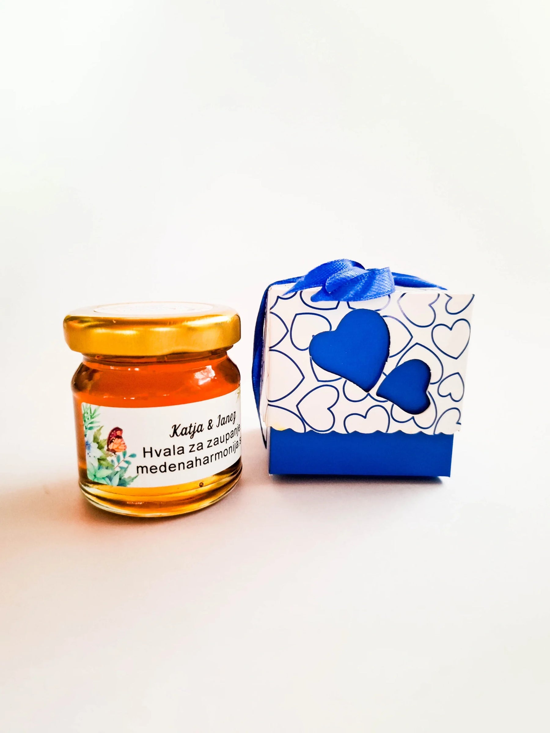 Organic Honey in a Blue Box