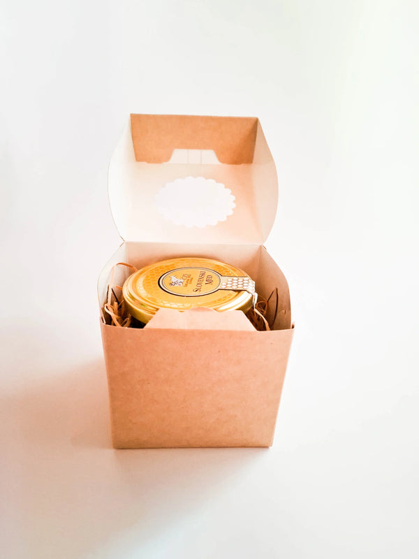 450g of organic forest honey in a box