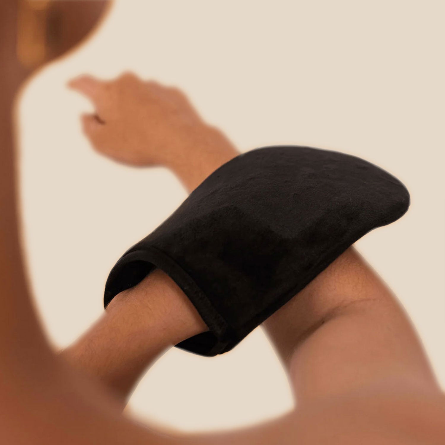 Bronze tan applicator glove