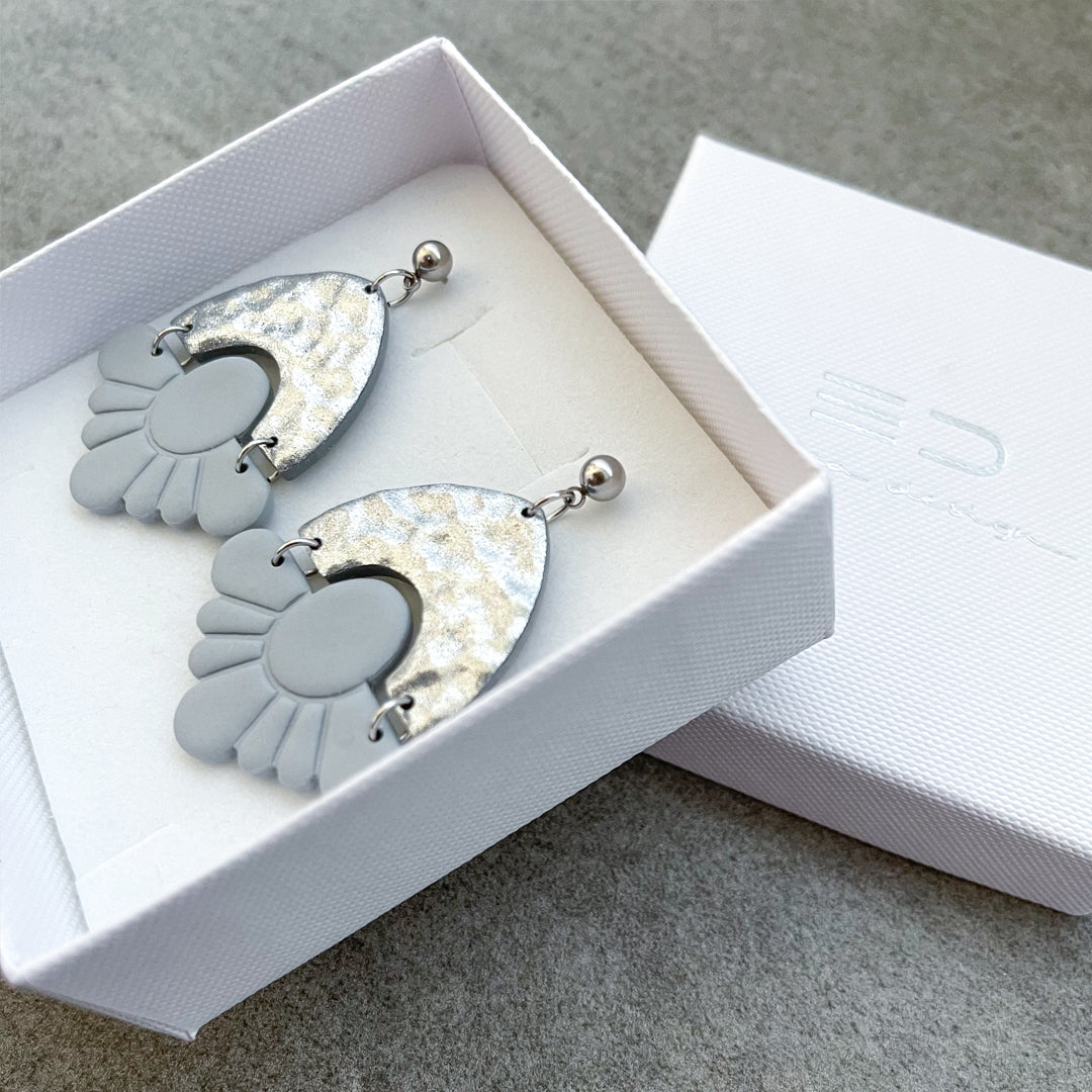 dangle oorbellen | eva