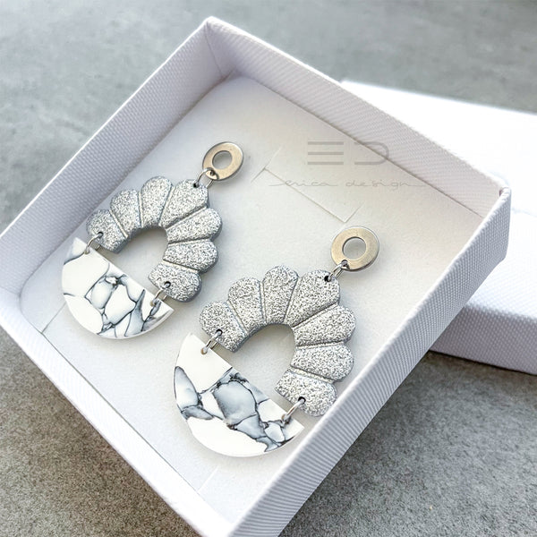 boucles d'oreilles pendantes | pia