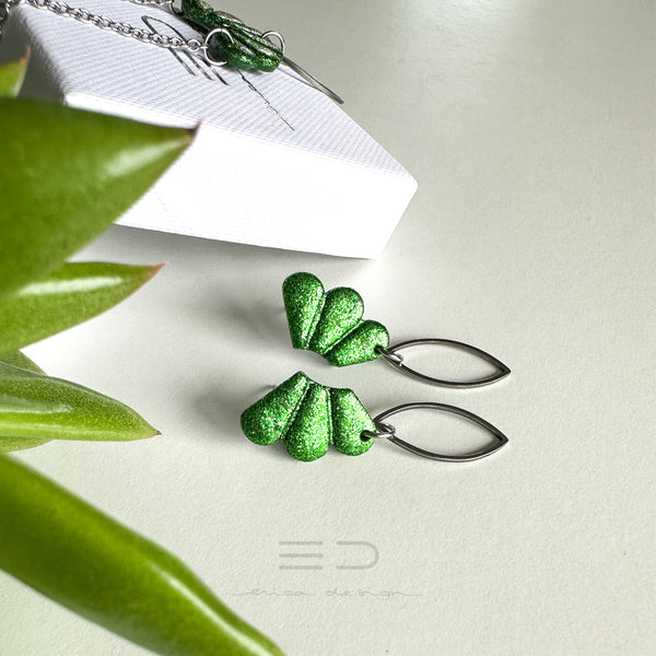 butterfly | green glitter