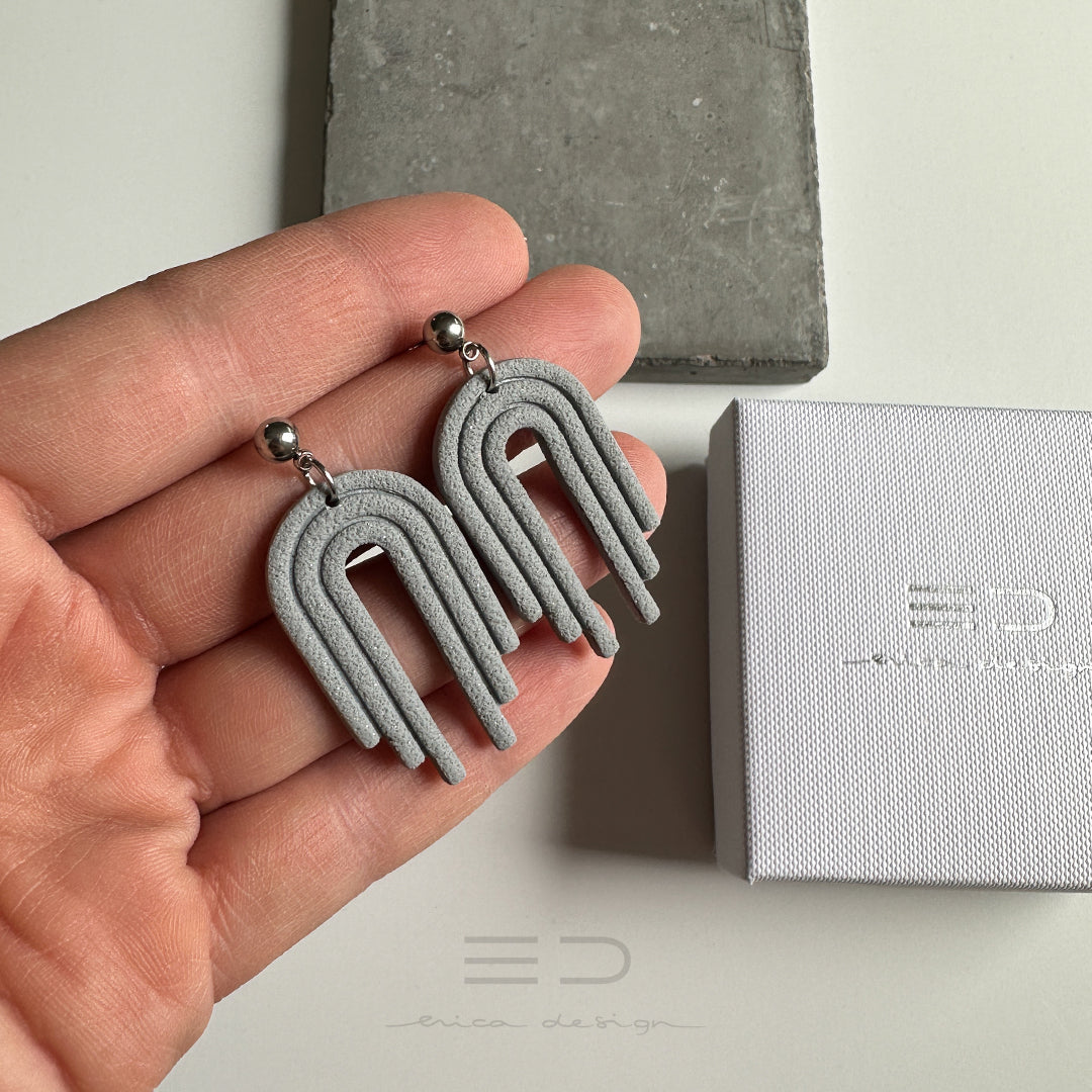 rainbow - hanging earrings | gray/apricot