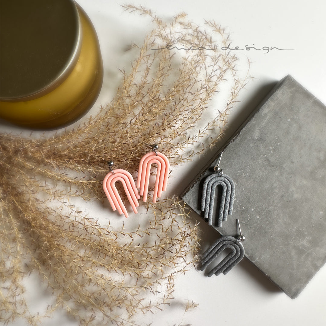 rainbow - hanging earrings | gray/apricot