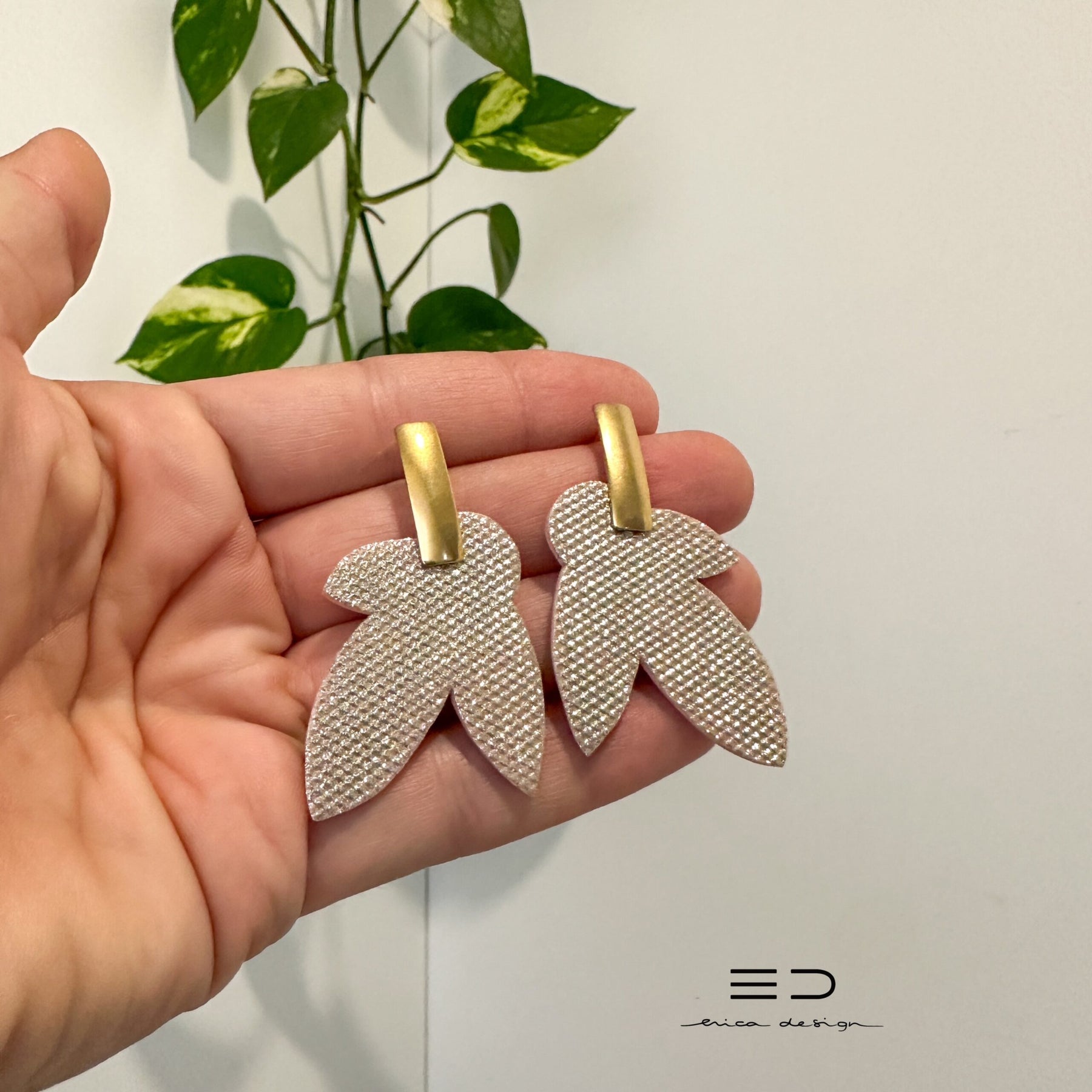 snowbell flower | drop earrings