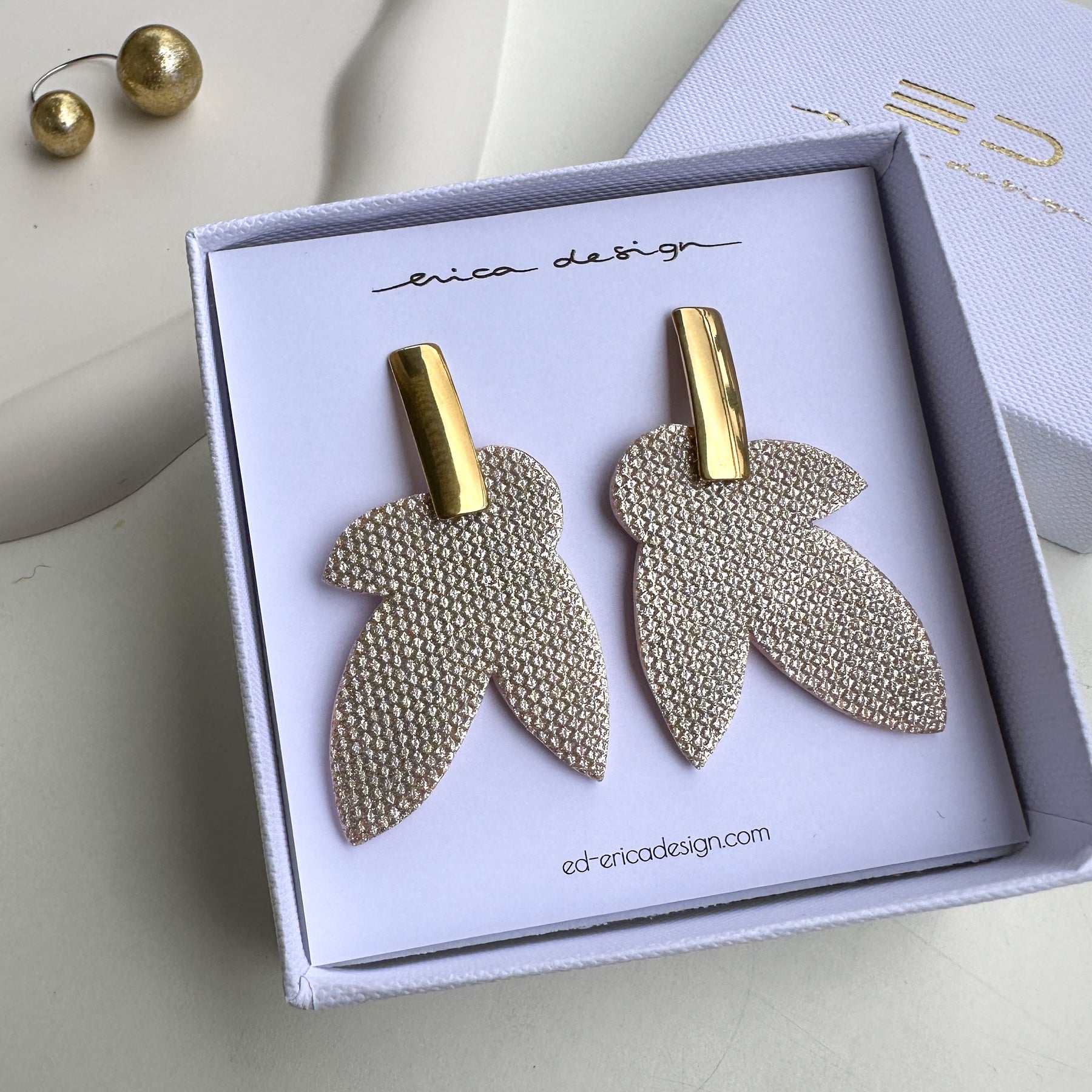 snowbell flower | drop earrings
