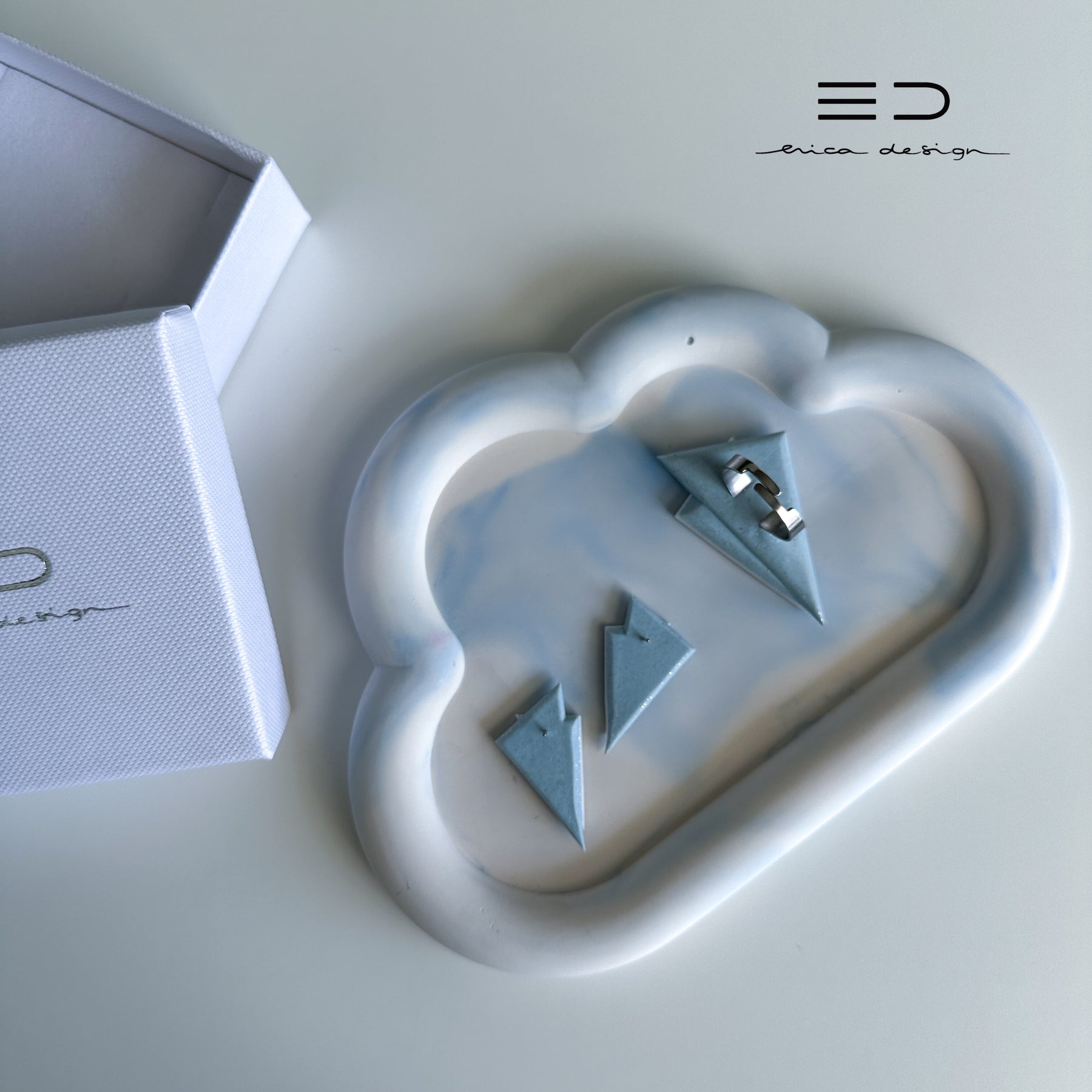 asymmetric . limited edition | blue - silver