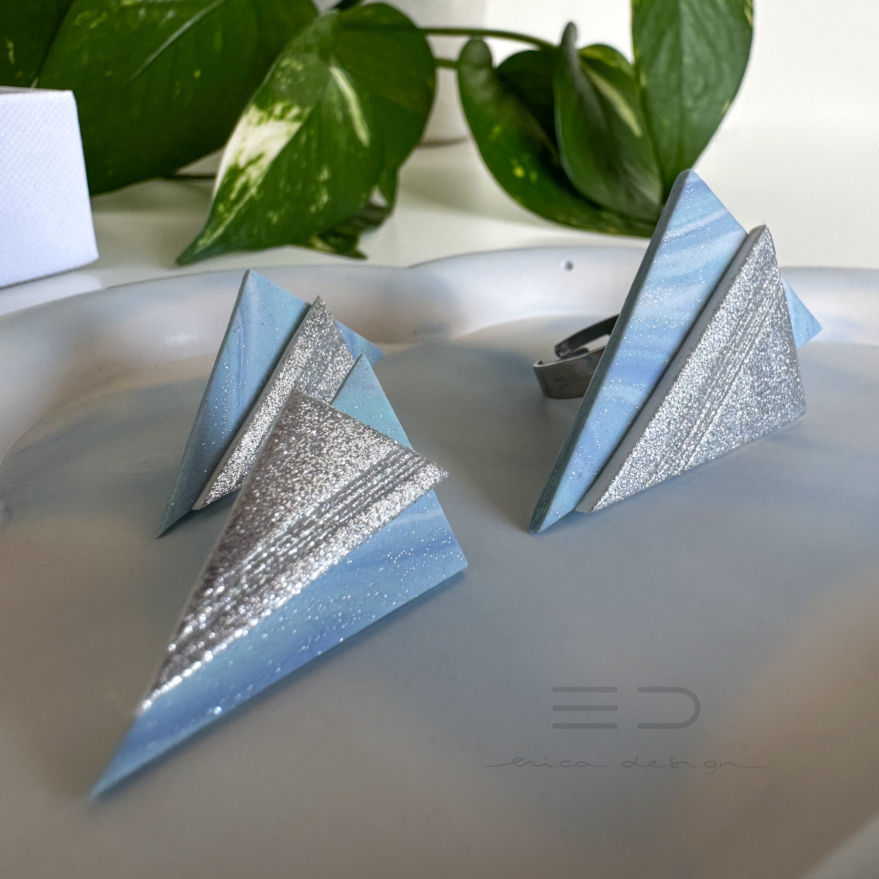 asymmetric . limited edition | blue - silver