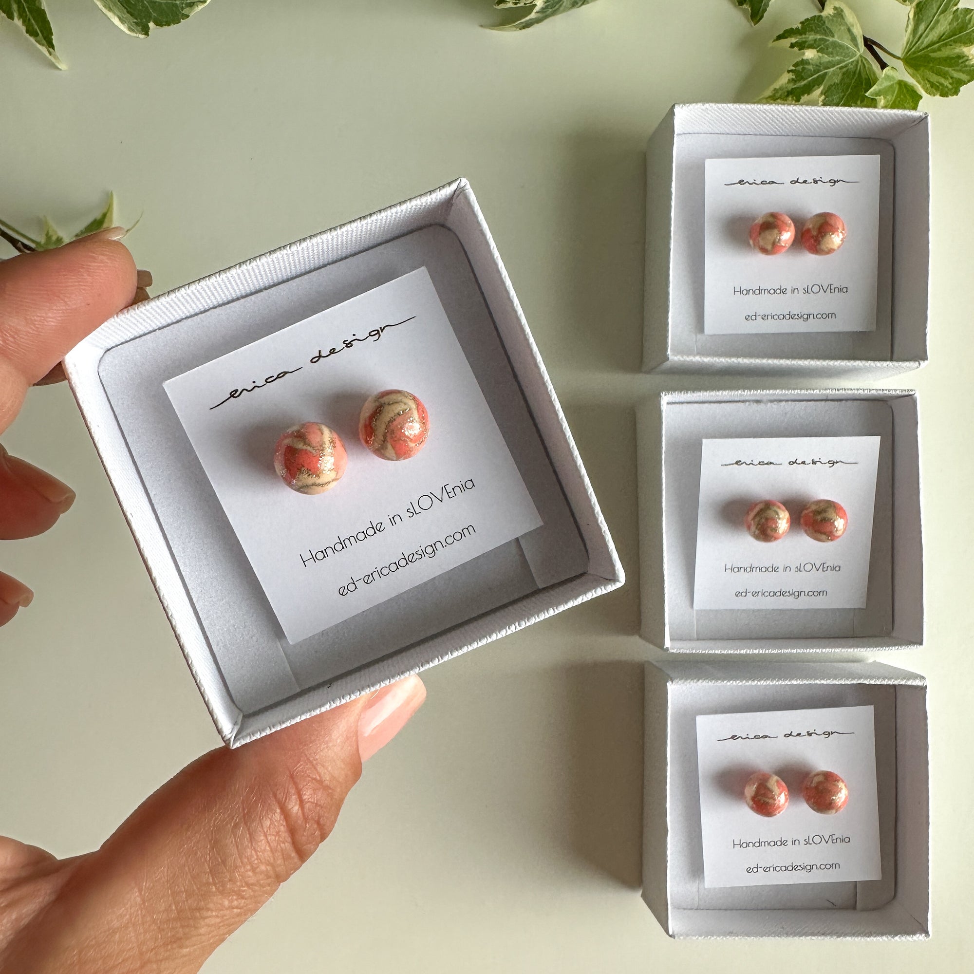 bulb studs | orange