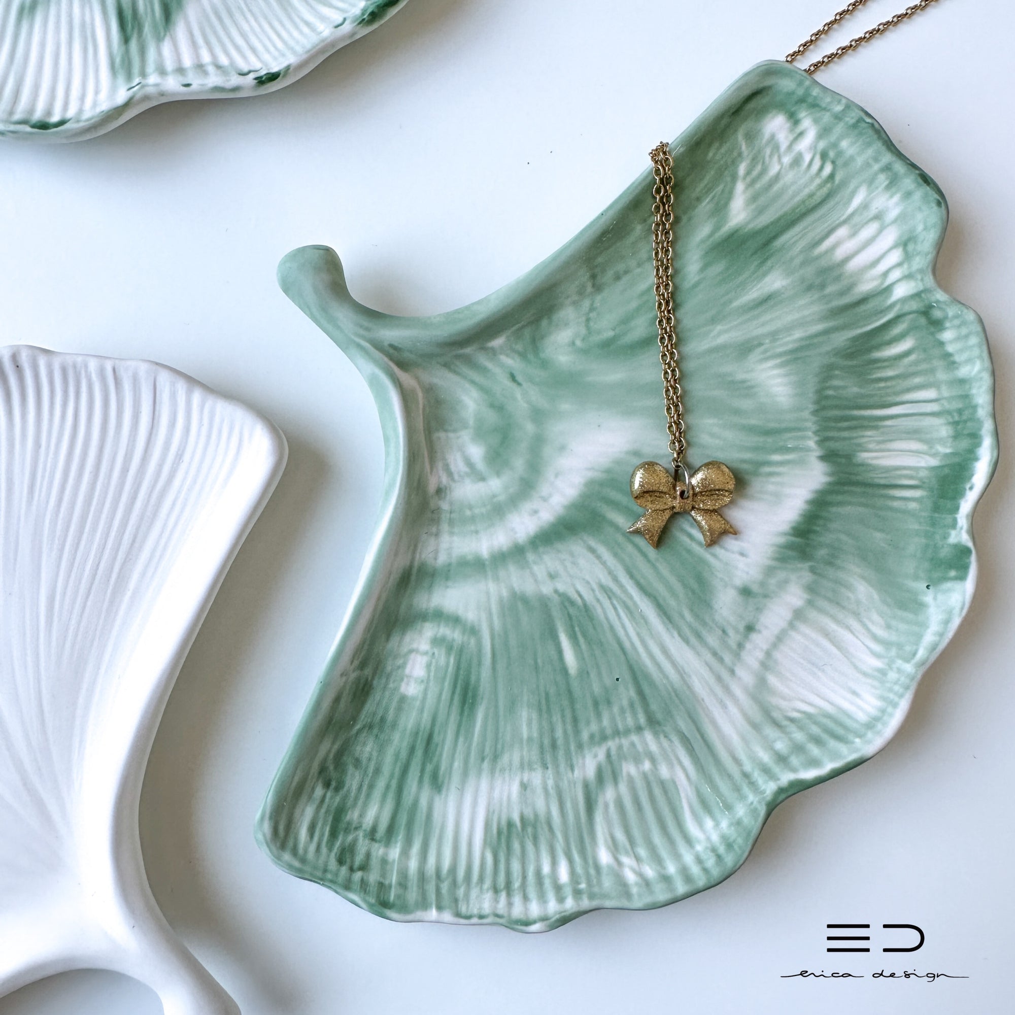 decorative tray ginkgo | white green