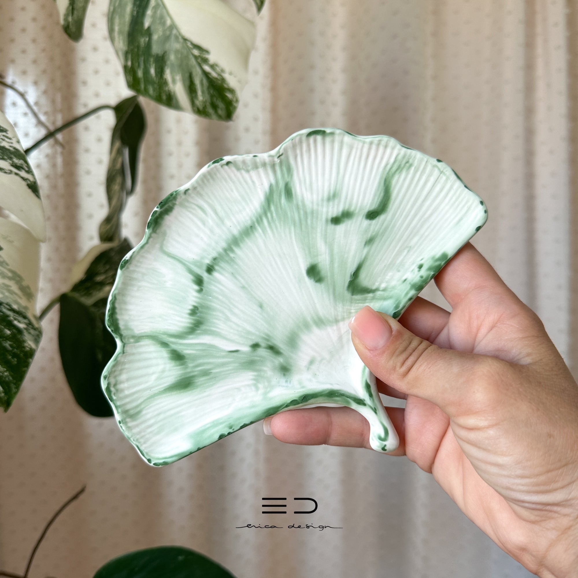 decorative tray ginkgo | white green