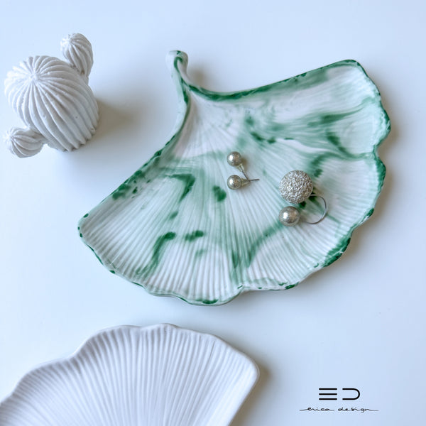 DECORATIVE GINKGO TRAY | WHITE GREEN