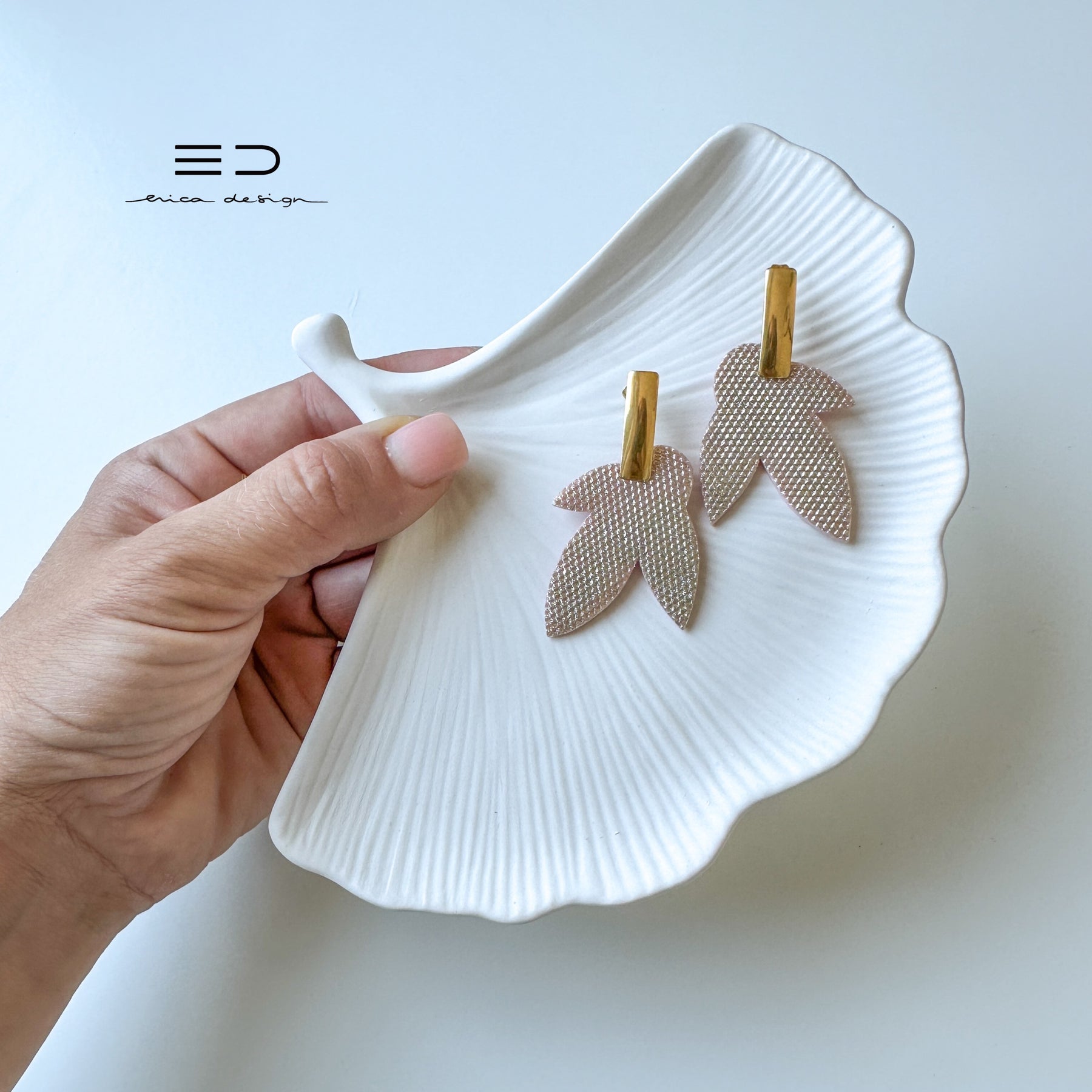 DECORATIVE GINKGO TRAY | WHITE GREEN