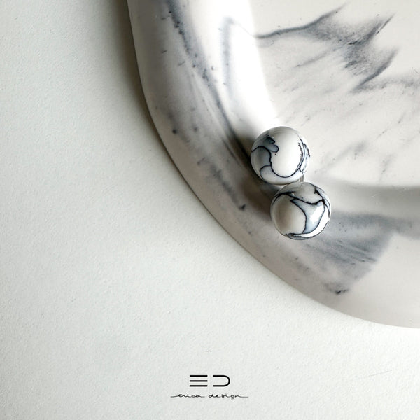 bulb studs | marble black