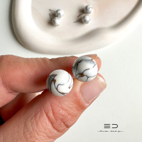 bulb marble studs | color of cognac