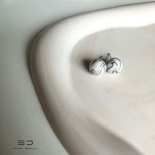bulb marble studs | color of cognac