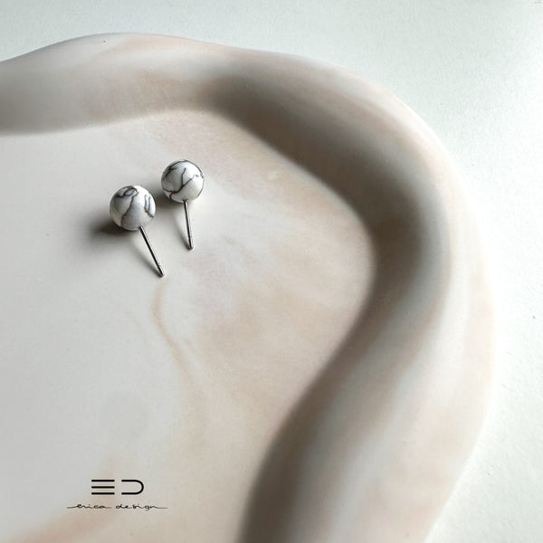 bulb marble studs | color of cognac