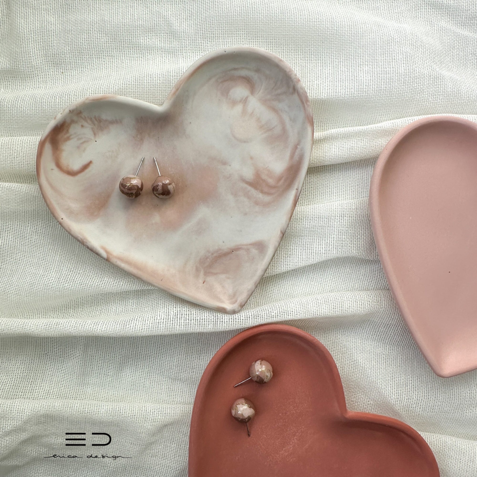 set de regalo | CORAZÓN | pendientes de botón + bandeja