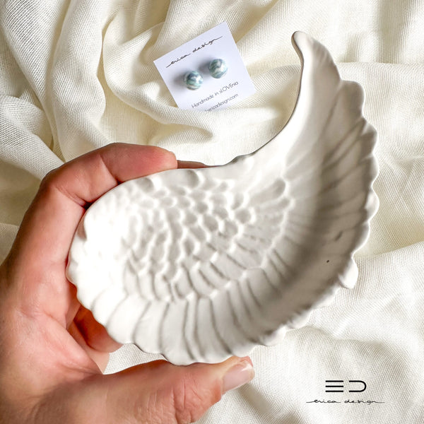 gift set | marble earrings + wing tray