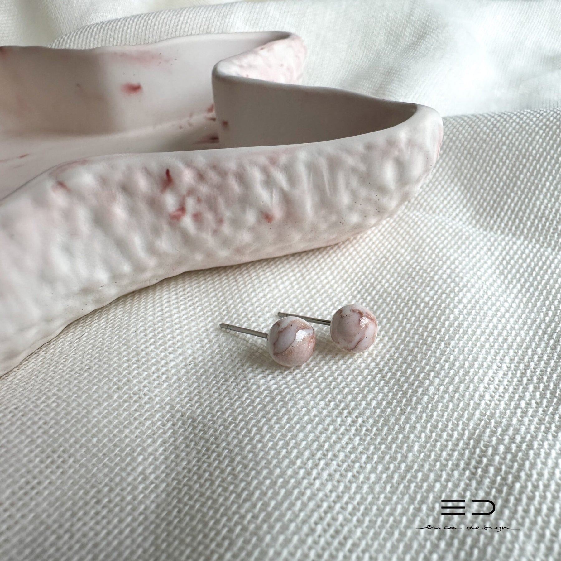 set | marble earrings + star tray
