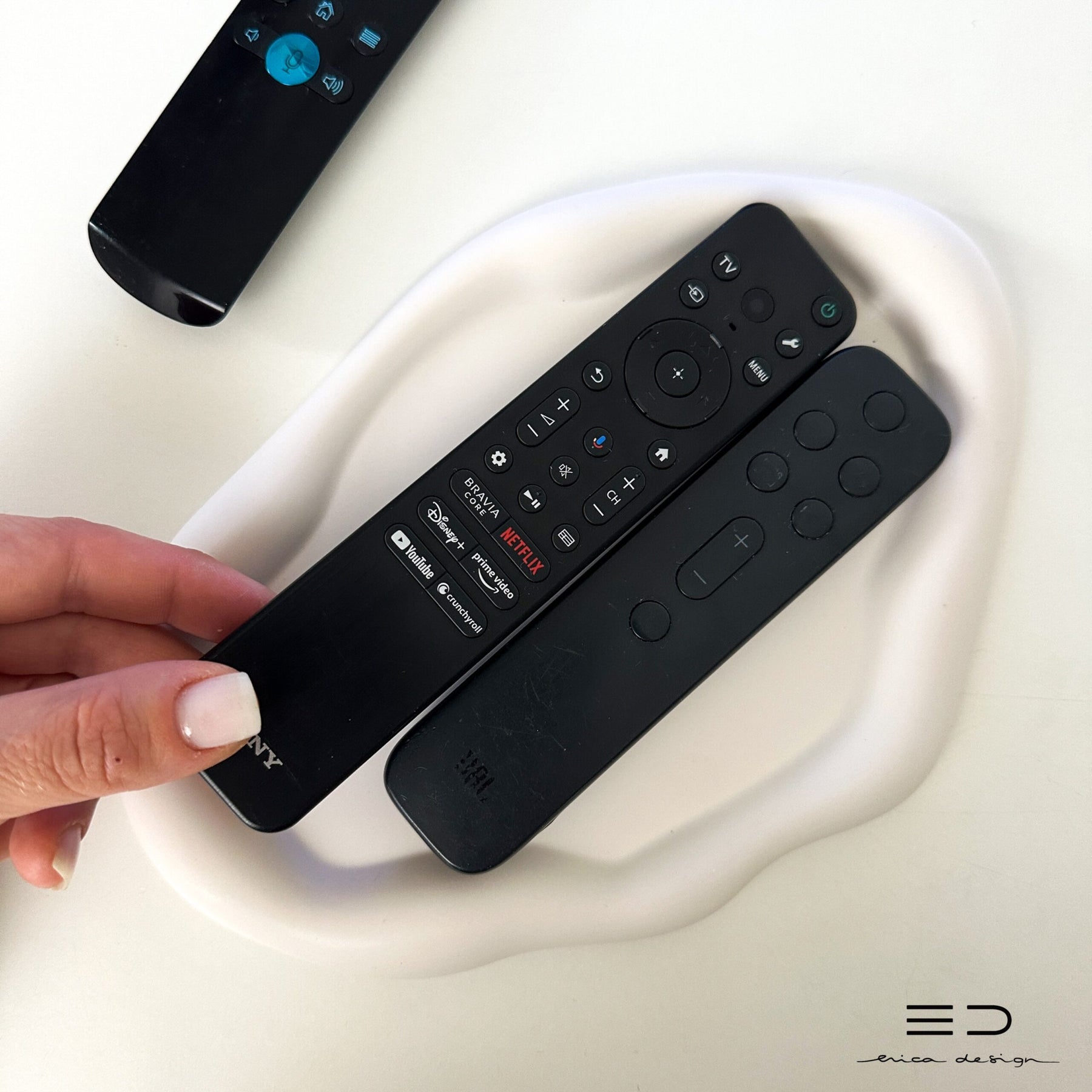 decorative tray wave | black and white