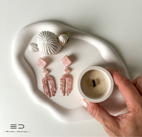 decorative tray wave | black and white