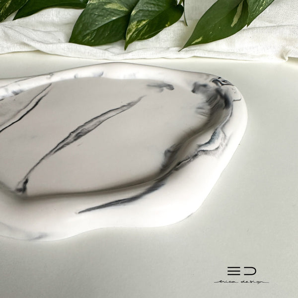 decorative tray wave | black and white