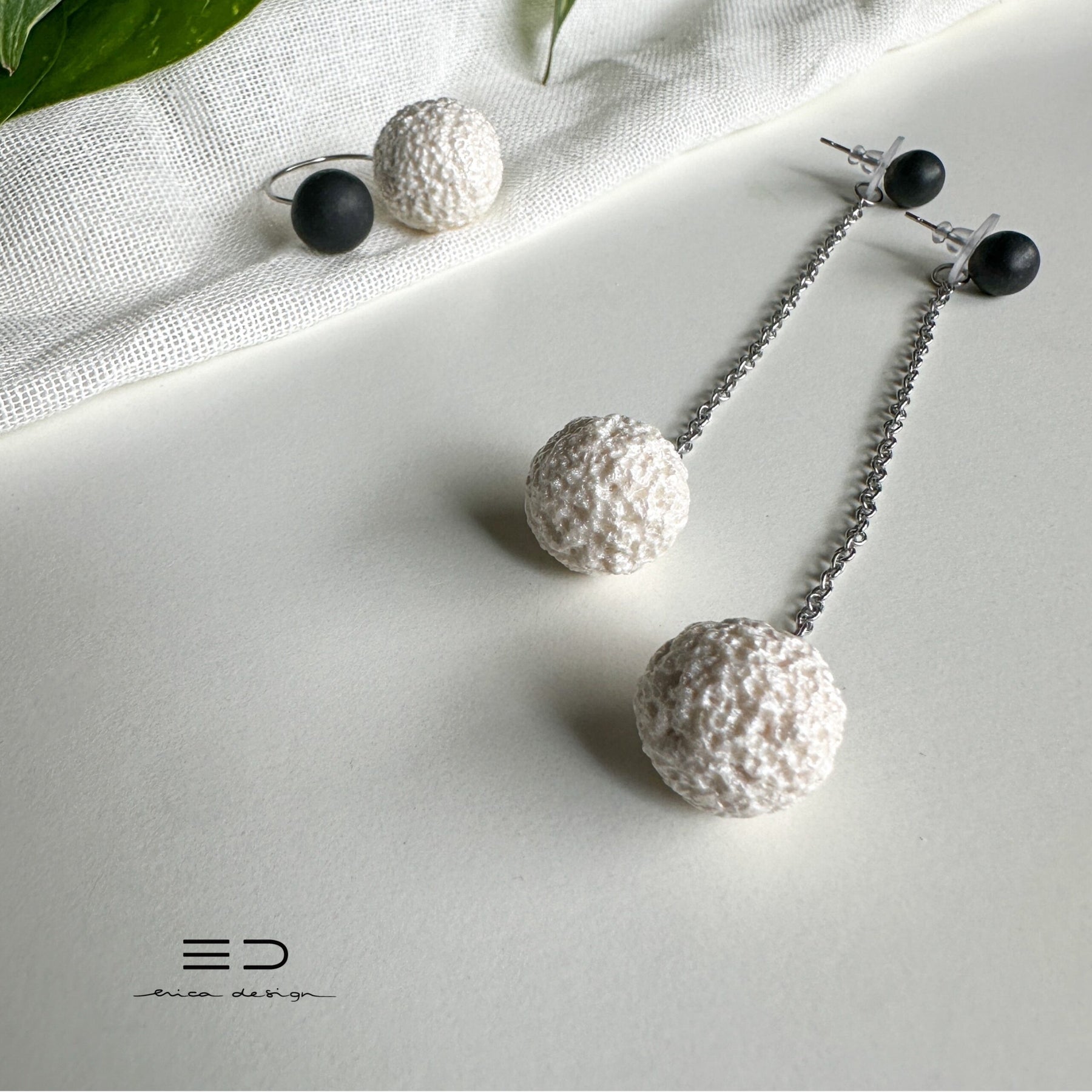 bulb | black and pearl color | 2in1 earrings + ring
