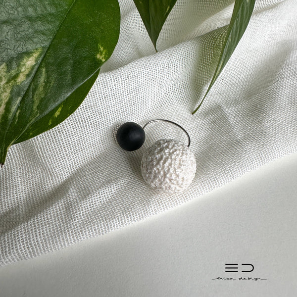 bulb | black and pearl color | 2in1 earrings + ring