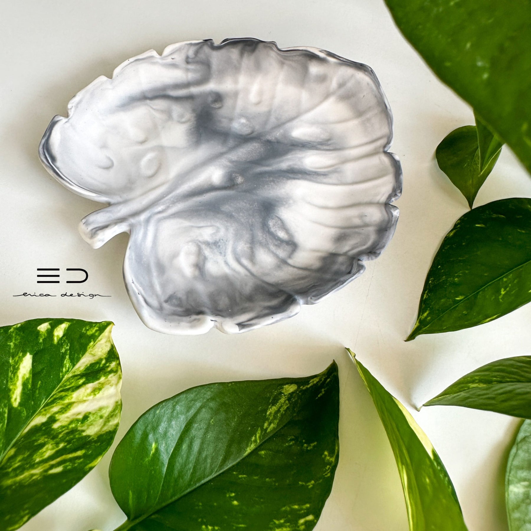 decorative tray monstera | black