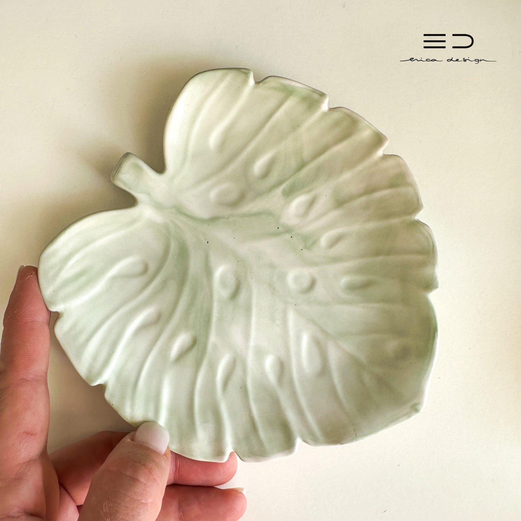 decorative tray monstera | green