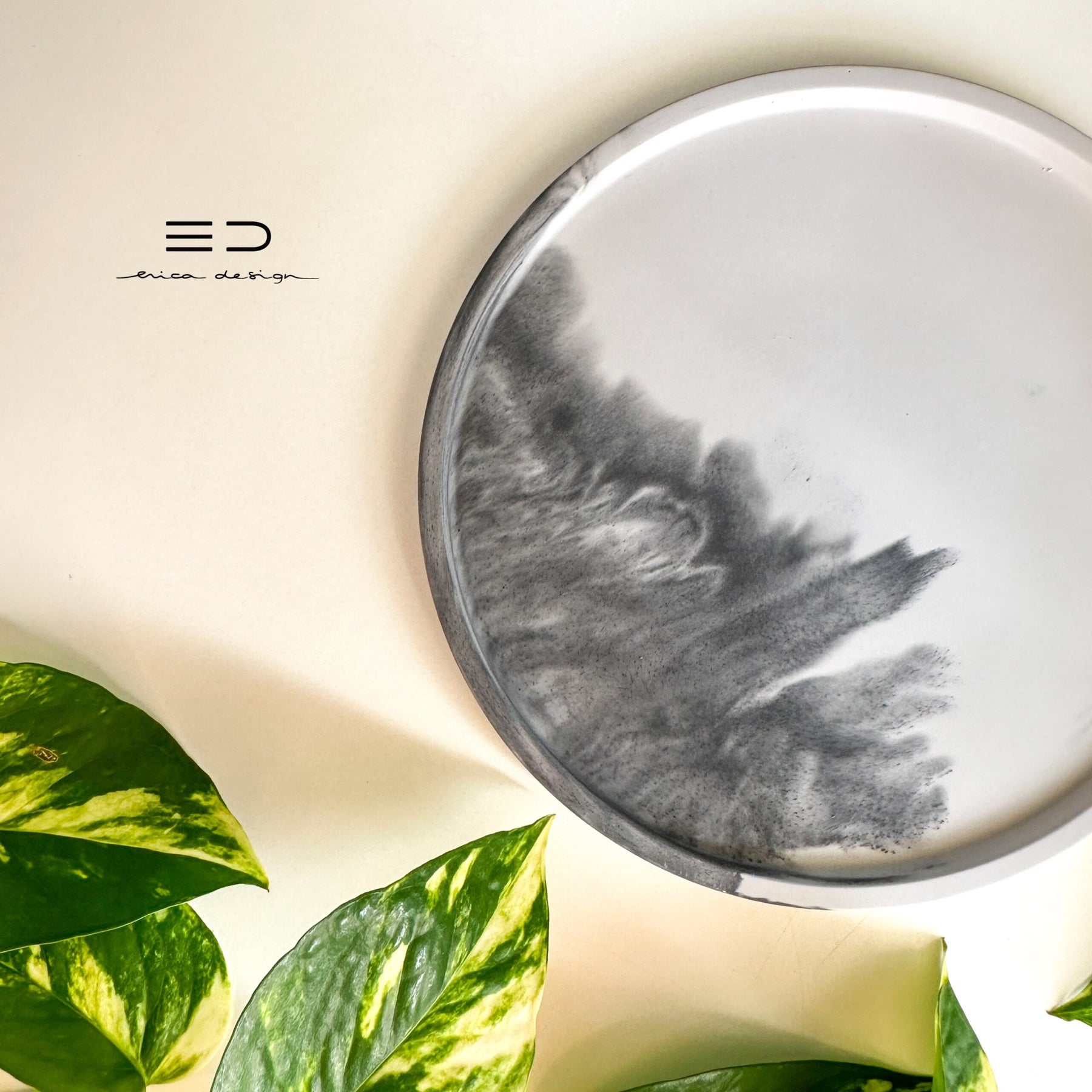 decorative tray round | black gray