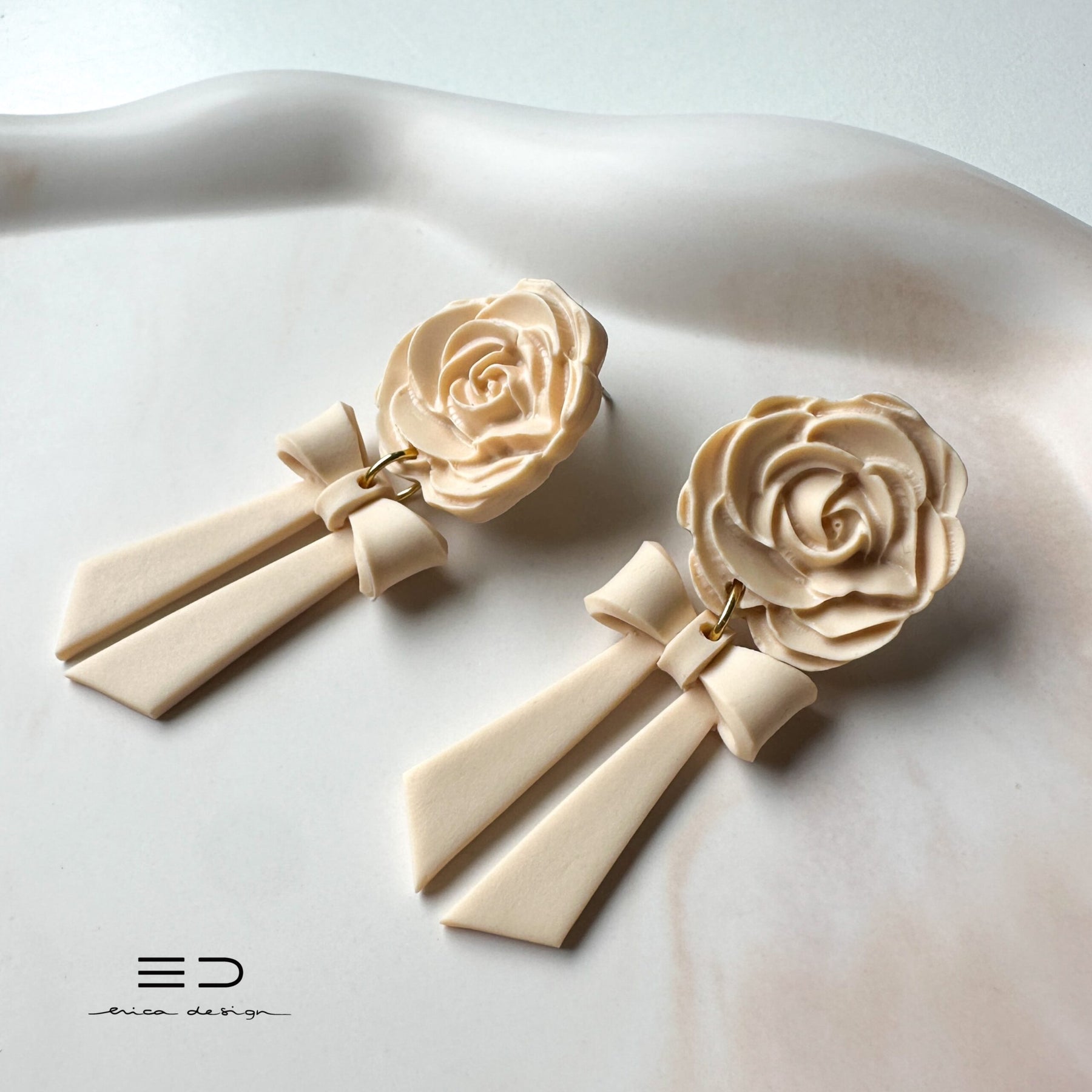 drop earrings | bow and rose