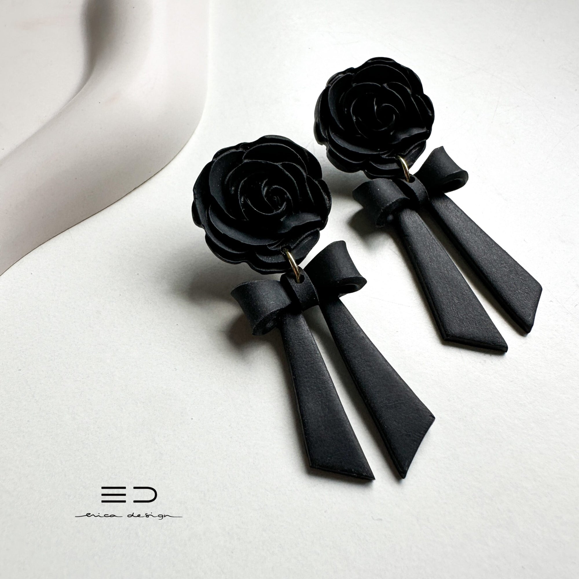 drop earrings | bow and rose