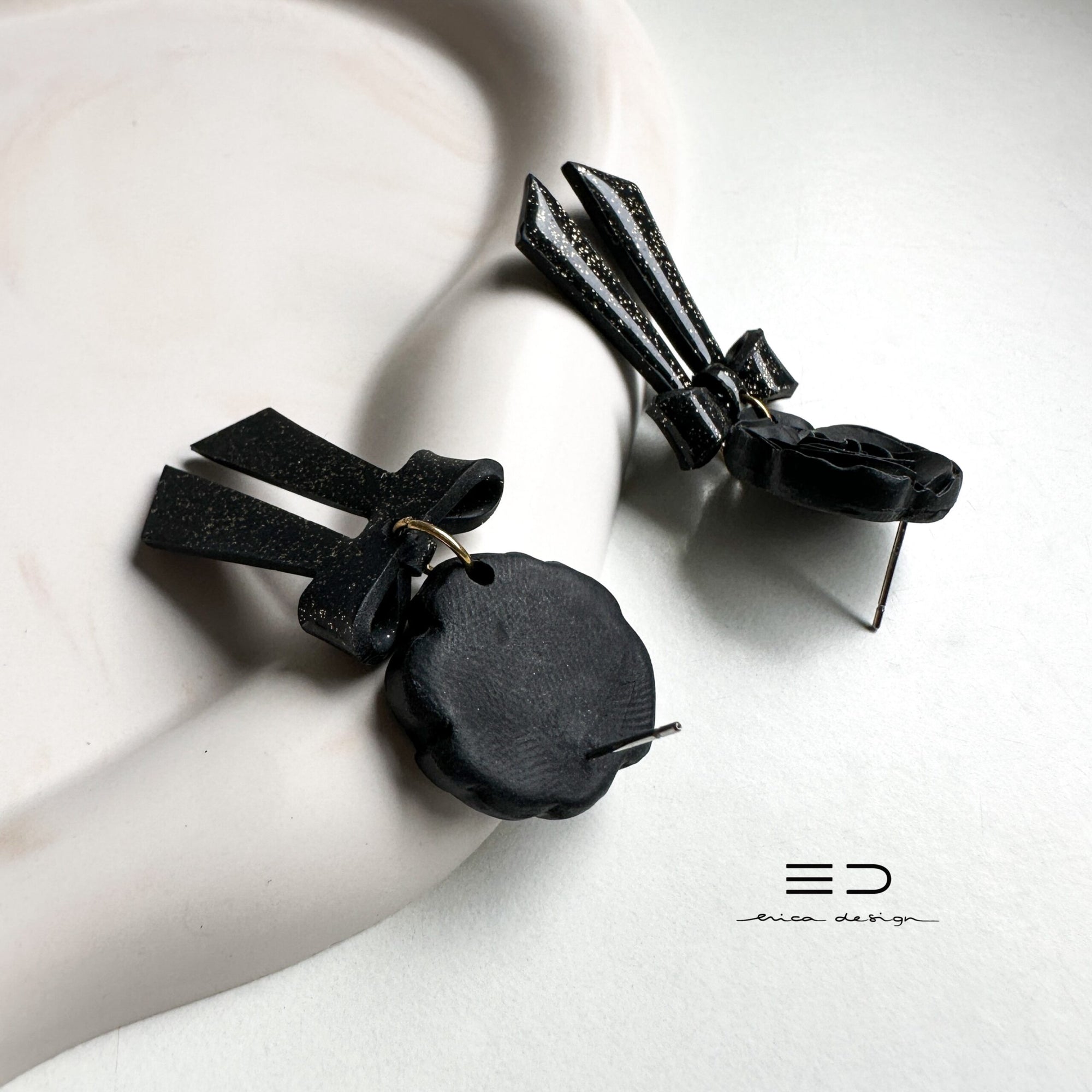 drop earrings | bow and rose