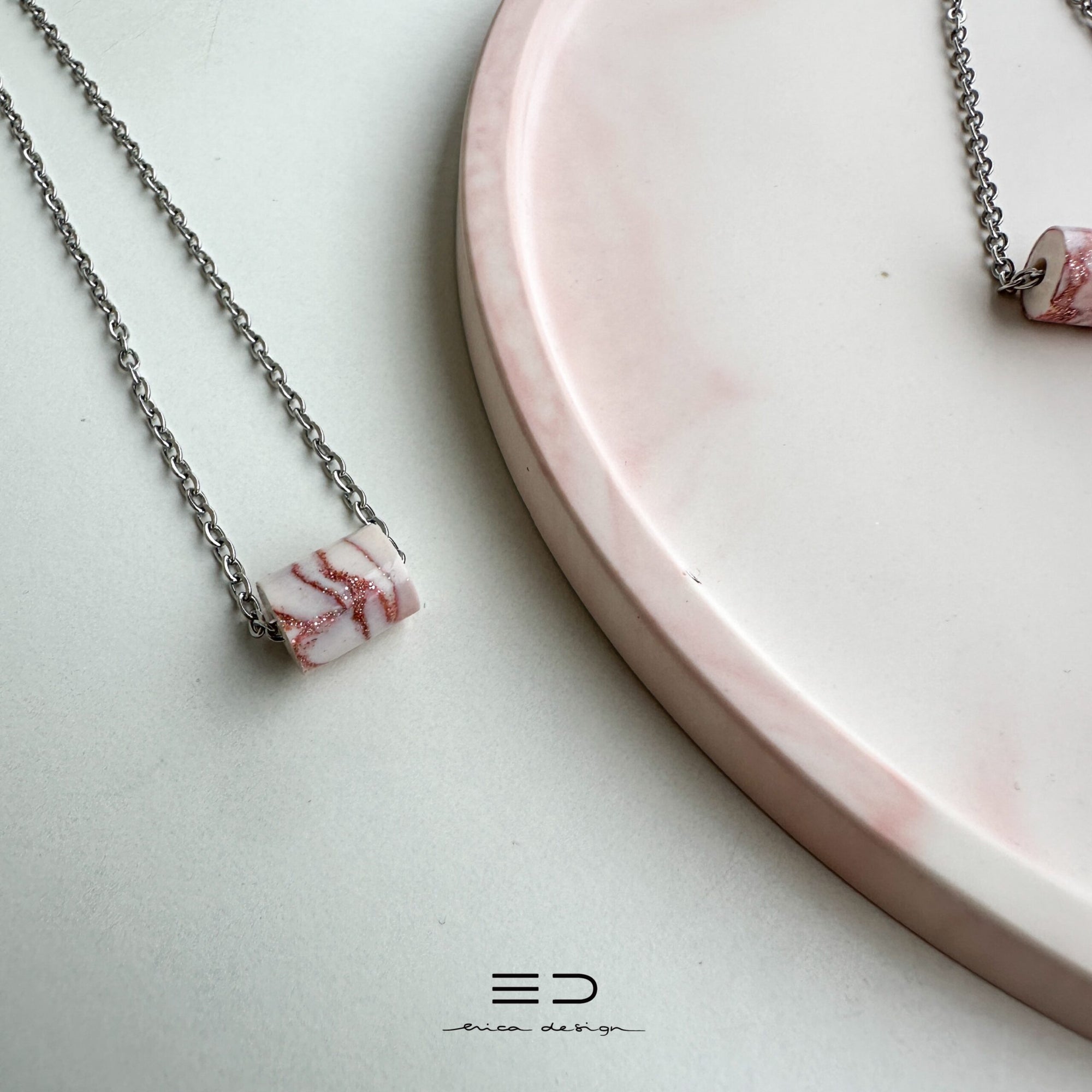 tube | marble with glitter