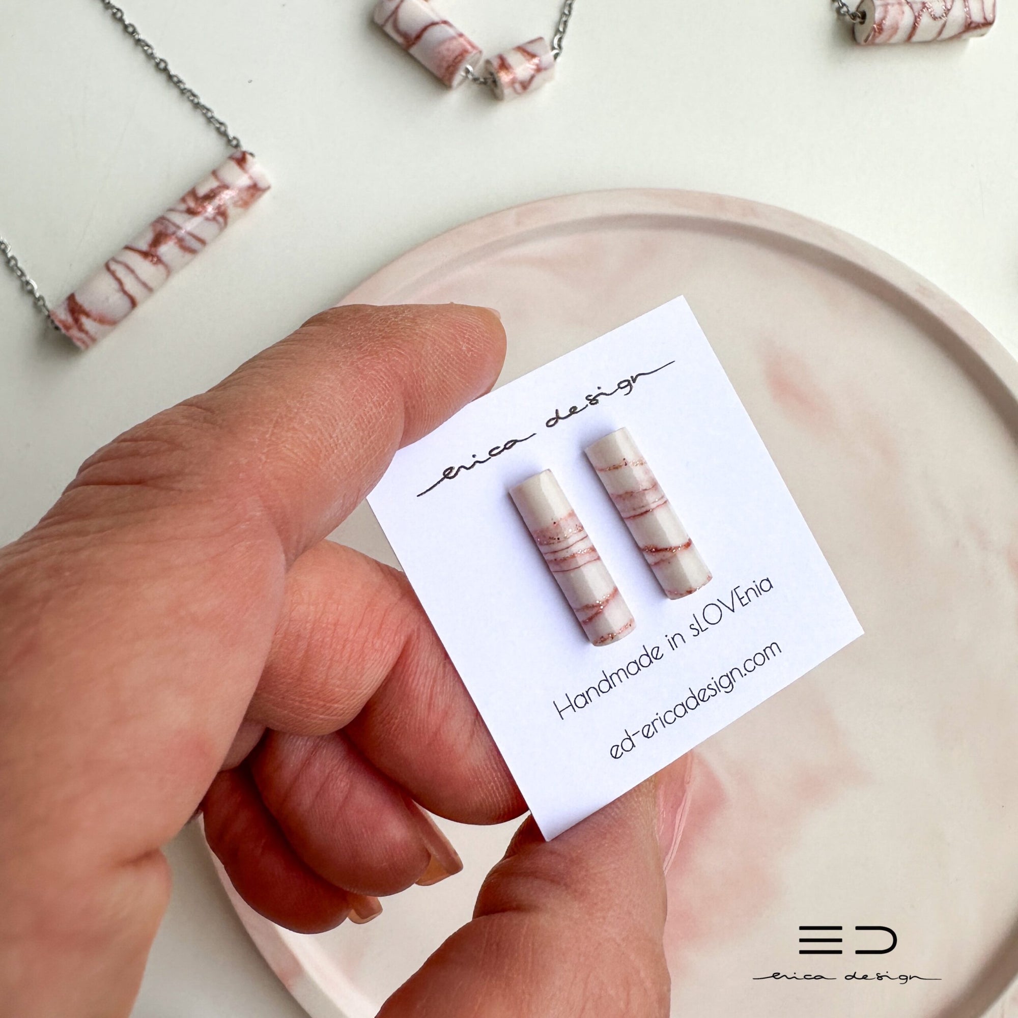 tube | marble with glitter