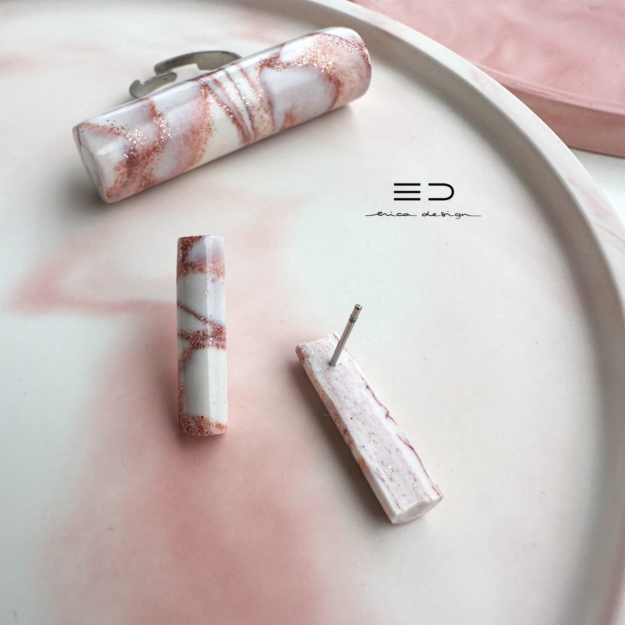 tube | marble with glitter