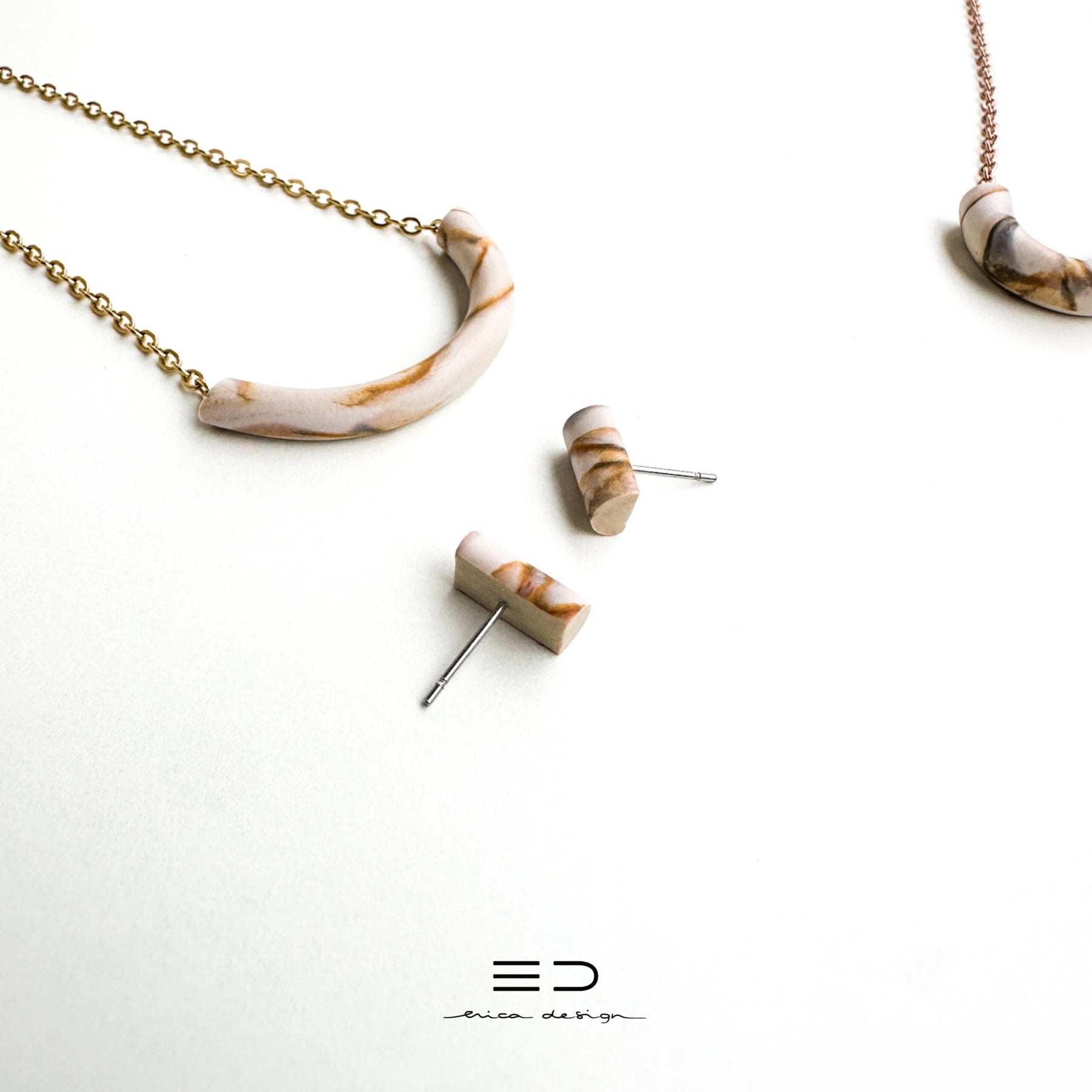 tube | marble matte