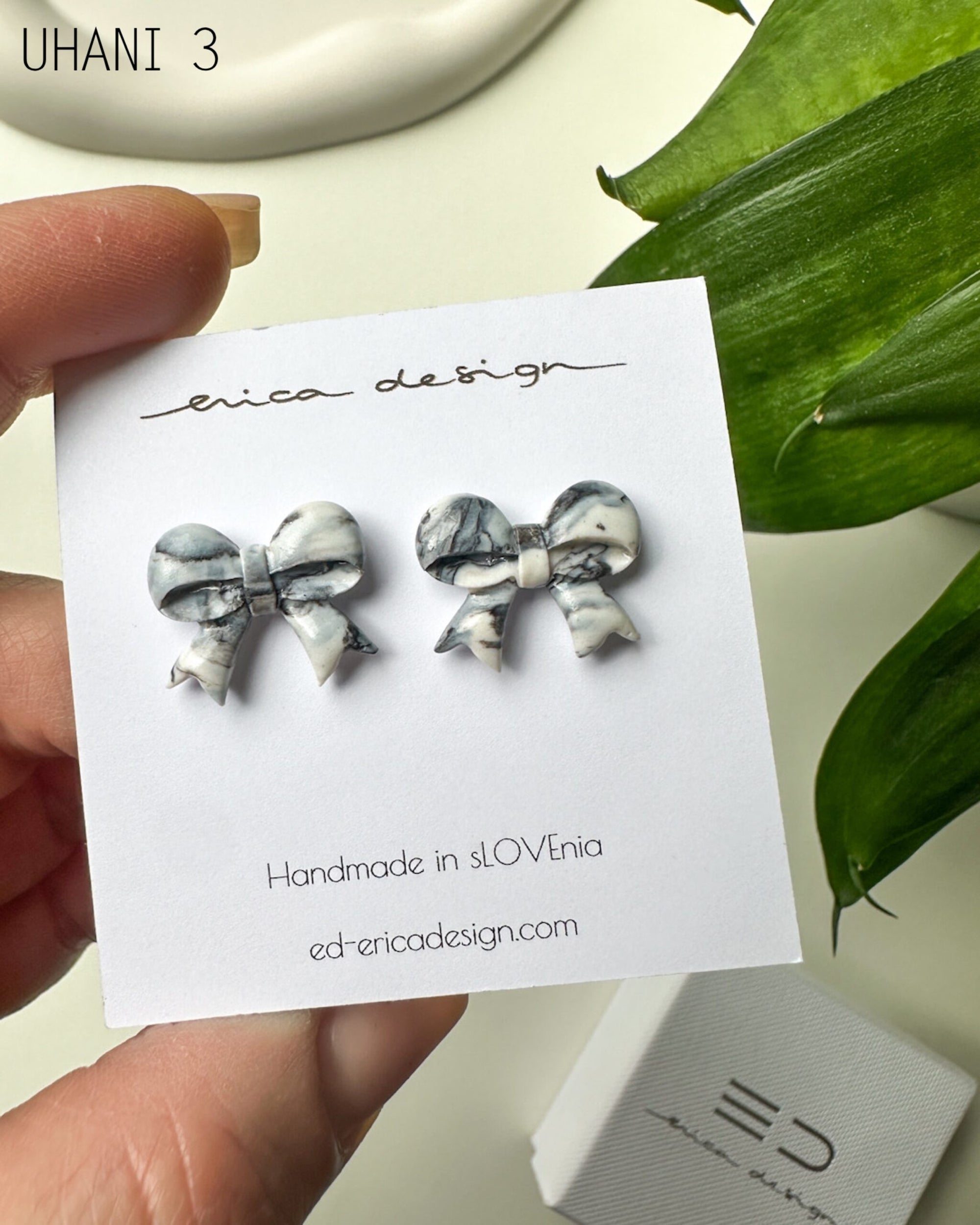 Marble bows | white - black